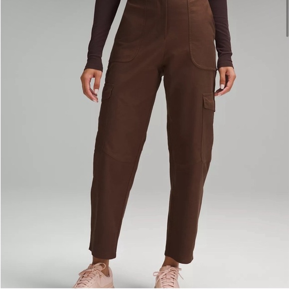 Lululemon NWOT Utilitech Cargo Pants charcoal 28 - Picture 2 of 6